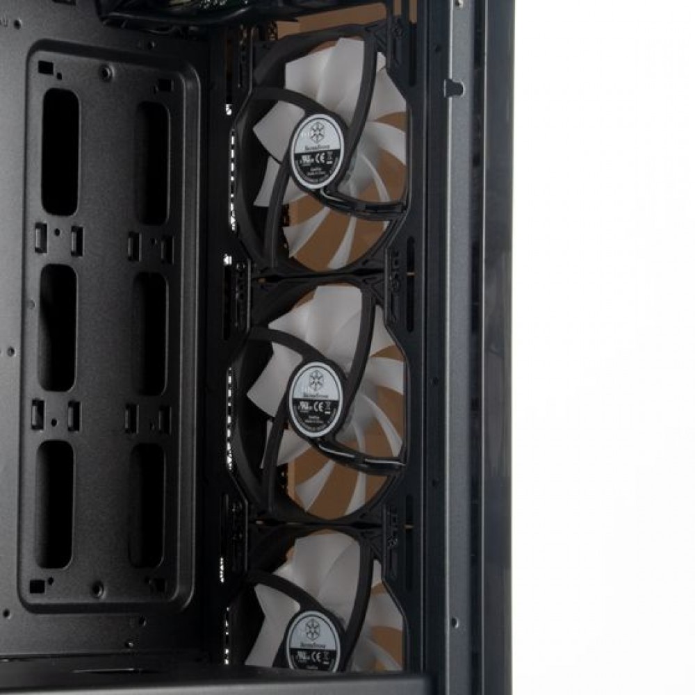 SilverStone FARA B1 V2 Mid-Tower Case + 700W PSU